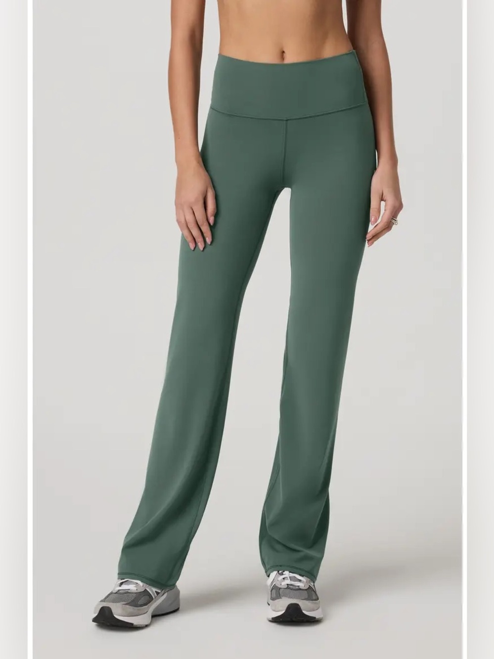 Vuori AllTheFeels Slim Flare - Long